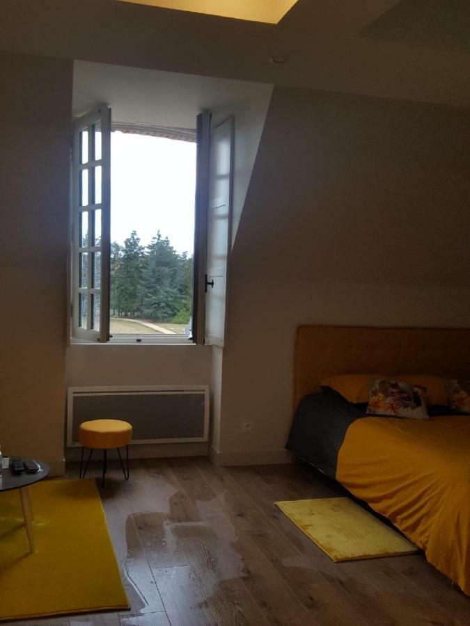 Exceptionnel Chateau Pres De Paris Abondant Exterior photo