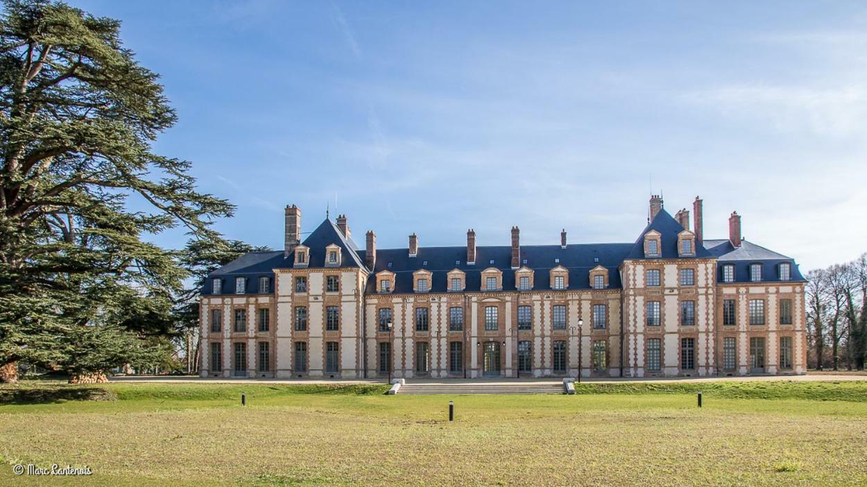 Exceptionnel Chateau Pres De Paris Abondant Exterior photo